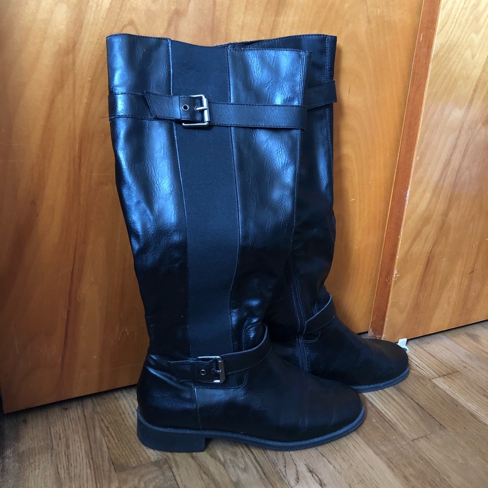 A2 Black Wide Calf Riding Boots Gently Used